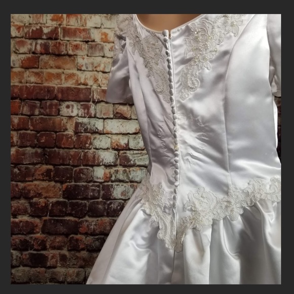 BEAUTIFUL WEDDING DRESS SIZE 16 - Picture 8 of 14